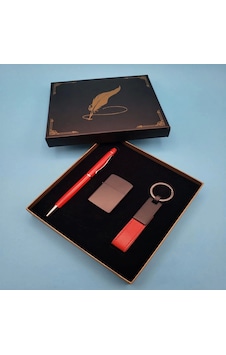 Kırmızı Anahtarlık Çakmak Ve Touchpen Kalem Çok Renkli Kırmızı Anahtarlık Çakmak Ve Touchpen Kalem Çok Renkli