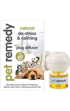Pet Remedy Priz Tipi Doğal Sakinleştirici Difüzör + 40 Ml Şişe Kedi, Köpek Stres Ve Kaygı Giderici Set Pet Remedy Priz Tipi Doğal Sakinleştirici Difüzör + 40 Ml Şişe Kedi, Köpek Stres Ve Kaygı Giderici Set