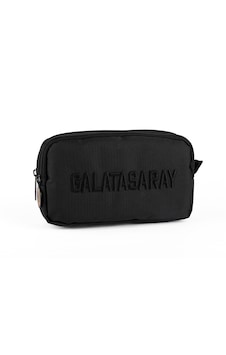 Galatasaray Nakış Yazı Detaylı Siyah Kalem Çantası Siyah Galatasaray Nakış Yazı Detaylı Siyah Kalem Çantası Siyah