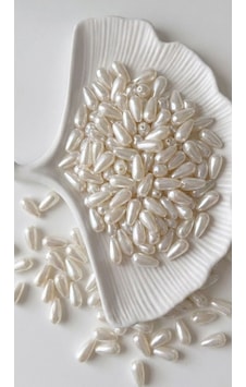 25 Adet 9x20 Mm Krem Renk Plastik Kırışık Damla Model İnci Boncuk Çanta Takı Aksesuar Boncuğu 25 Adet 9x20 Mm Krem Renk Plastik Kırışık Damla Model İnci Boncuk Çanta Takı Aksesuar Boncuğu