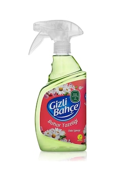 Eyüp Sabri Tuncer Gizli Bahçe Bahar Tazeliği Oda Spreyi 500 ML Eyüp Sabri Tuncer Gizli Bahçe Bahar Tazeliği Oda Spreyi 500 ML