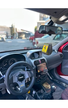 Kare Sarı Ferrari 30'lu Zincir Dahil Asma Koku Seti 001 Kare Sarı Ferrari 30'lu Zincir Dahil Asma Koku Seti 001
