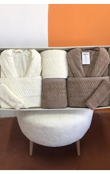 Zebra 8 Parça Aile Bornoz Takımı Krem - Kahve Çok Renkli Zebra 8 Parça Aile Bornoz Takımı Krem - Kahve Çok Renkli