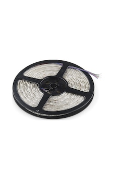 Luzza Led Şerit 1 Cip İç Mekan Yeşil 5 Metre Luzza Led Şerit 1 Cip İç Mekan Yeşil 5 Metre