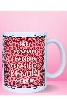 Her Başarılı Kadının Arkasında Kendisi Vardır Tasarım Kupa Çok Renkli Her Başarılı Kadının Arkasında Kendisi Vardır Tasarım Kupa Çok Renkli