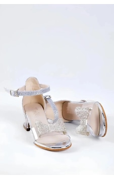 Nese Shoes Kız Çocuk Şeffaf Fiyonk Taş Detaylı Topuklu Ayakkabı, Kız Çocuk Abiye Ayakkabı Gümüş Nese Shoes Kız Çocuk Şeffaf Fiyonk Taş Detaylı Topuklu Ayakkabı, Kız Çocuk Abiye Ayakkabı Gümüş