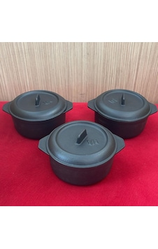 Sürel Döküm 12 Cm 3 Lü Yuvarlak Set Güveç Tencere Mat Siyah Siyah Sürel Döküm 12 Cm 3 Lü Yuvarlak Set Güveç Tencere Mat Siyah Siyah