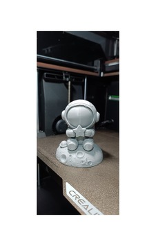 Sevimli Astronot Ay Üstünde Yıldızlı Figür 3d Baskı Dekoratif Biblo 10 Cm Sevimli Astronot Ay Üstünde Yıldızlı Figür 3d Baskı Dekoratif Biblo 10 Cm
