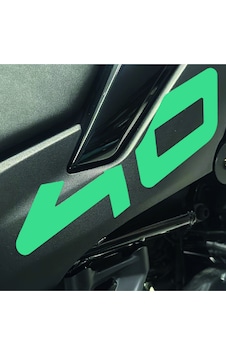 Cfmoto 450sr Arka Kuyruk Altı 40 Yazısı Sağ Sol Renk Sticker Etiket Tasarım Modeli Cfmoto 450sr Arka Kuyruk Altı 40 Yazısı Sağ Sol Renk Sticker Etiket Tasarım Modeli