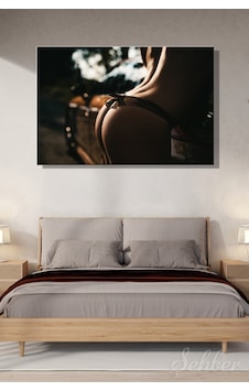 Siyah Tangalı Nü Kadın Model Fotoğrafı Dekoratif Yatay Kanvas Tablo Tekli Ev Kafe Ofis 3245