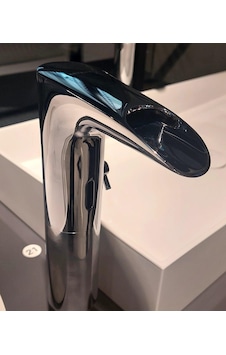 Artema Aquasee Şelale Akişli Yukfot- Tek Giriş Elektrikli Artema Aquasee Şelale Akişli Yukfot- Tek Giriş Elektrikli
