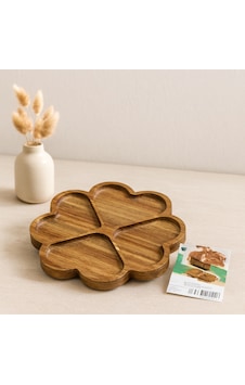 Ahşap Yuvarlak Sunum Tepsisi 4 Kalp Bölmeli Akasya 21x1.4 Cm Çr Ahşap Yuvarlak Sunum Tepsisi 4 Kalp Bölmeli Akasya 21x1.4 Cm Çr