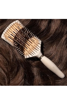 Ecotools Düzeltici Detangler Saç Fırçası, Islak Veya Kuru Saçlar İçin Fırça, Ağrısız Dolaşık Açma, Stil Ve Pürüzsüz Saçlar, Yenilenebilir Bambu Ve Esnek Kıllar, Vegan Ve Zulüm İçermez, 1 Adet
