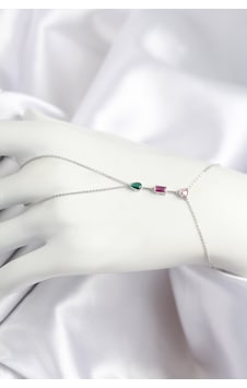 Pirinç Renkli Zirkon Taşlı Model Gümüş Renk Şahmeran Altın Pirinç Renkli Zirkon Taşlı Model Gümüş Renk Şahmeran Altın