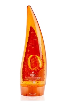 Bio Asia Kojic Acid Vitamin C Vitamin E Aloe Vera Jel 250 ML Bio Asia Kojic Acid Vitamin C Vitamin E Aloe Vera Jel 250 ML