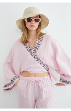 Fullamoda Yakası Ve Kolu Nakışlı Bağlamalı Kimono Pembe Fullamoda Yakası Ve Kolu Nakışlı Bağlamalı Kimono Pembe