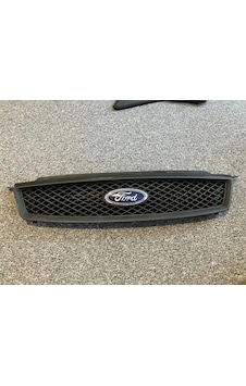 Ford Focus C Max - 2004 Yılında Çıkan Kasa Ön Panjur Nikelaj Çerçeveli Oem No: 3m51r8200an Ford Focus C Max - 2004 Yılında Çıkan Kasa Ön Panjur Nikelaj Çerçeveli Oem No: 3m51r8200an
