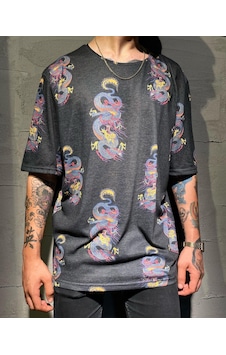 Insane Minds Drogon Desen Baskılı Oversize Tişört Çok Renkli Insane Minds Drogon Desen Baskılı Oversize Tişört Çok Renkli