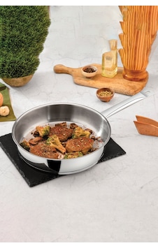 Polochef Tava Paslanmaz Çelik 28 Cm Gümüş Polochef Tava Paslanmaz Çelik 28 Cm Gümüş