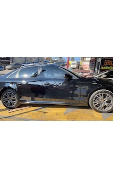 Audi A4 B8 Yan Marşpiyel Takımı - Rs Model - 2008-2016 Audi A4 B8 Yan Marşpiyel Takımı - Rs Model - 2008-2016