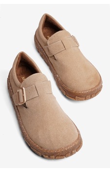 Mubiano Kadın Süet Loafer Toka Detaylı Krep Tabanlı Ayakkabı Cleo Bej Mubiano Kadın Süet Loafer Toka Detaylı Krep Tabanlı Ayakkabı Cleo Bej