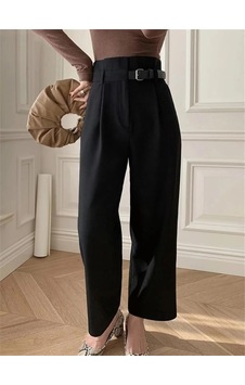 Defymoda Kadın Yan Deri Kemerli Şık Havuç Pantolun Siyah Defymoda Kadın Yan Deri Kemerli Şık Havuç Pantolun Siyah