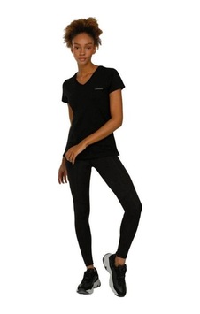Lumberjack Basic Kadın Siyah V Yaka Tişört Basic V Neck T-shir Lumberjack Basic Kadın Siyah V Yaka Tişört Basic V Neck T-shir