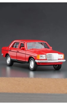 Kırmızı Mercedes 230e Açılır Kapı Çek Bırak Oyuncak Araba 1:32 Ölçek 11 Cm Kırmızı Mercedes 230e Açılır Kapı Çek Bırak Oyuncak Araba 1:32 Ölçek 11 Cm
