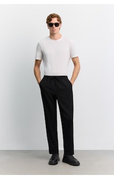 Avva Erkek Siyah Beli Lastikli Bağcıklı Kolay Ütülenen Relaxed Fit Jogger Pantolon A62y3041 Avva Erkek Siyah Beli Lastikli Bağcıklı Kolay Ütülenen Relaxed Fit Jogger Pantolon A62y3041