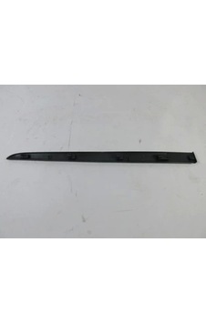 Renault Clio 3 Hatchback 2009-2012 Arka Kapı Bandı Sağ Siyah Oem No: 7701476426 Renault Clio 3 Hatchback 2009-2012 Arka Kapı Bandı Sağ Siyah Oem No: 7701476426