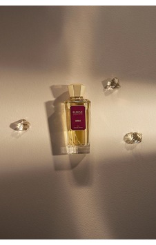 Rubine Unisex 75ml Extrait De Perfume Amber Çiçeksi Rubine Unisex 75ml Extrait De Perfume Amber Çiçeksi