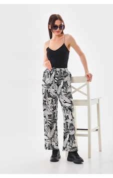 Polologin Butik Dokuma Viskon Siyah Yaprak Desenli Siyah Beyaz Bol Paça Viskon Pantolon Siyah Polologin Butik Dokuma Viskon Siyah Yaprak Desenli Siyah Beyaz Bol Paça Viskon Pantolon Siyah