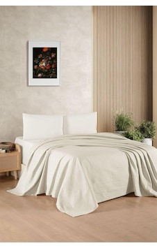 Kristal Bamboo Lastikli Çarşaflı Çift Kişilik Pike Takımı Krem Krem Kristal Bamboo Lastikli Çarşaflı Çift Kişilik Pike Takımı Krem Krem