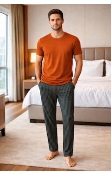 Jiber Modal Pamuk Bisiklet Yaka Kısa Kollu Erkek Pijama Takım 15328 Turuncu Jiber Modal Pamuk Bisiklet Yaka Kısa Kollu Erkek Pijama Takım 15328 Turuncu