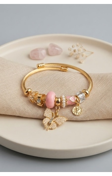 Pembe Kelebek Model Gold Renk Charmlı Bileklik - Lisinya Çok Renkli Pembe Kelebek Model Gold Renk Charmlı Bileklik - Lisinya Çok Renkli