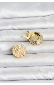 Vintage Model Gold Renk Düğme Veya Manşet Broşu Vintage Model Gold Renk Düğme Veya Manşet Broşu
