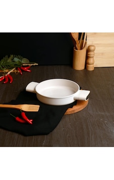 Belarıva 18 Cm Beyaz Sılıkon Saplı Sahan Beyaz Belarıva 18 Cm Beyaz Sılıkon Saplı Sahan Beyaz