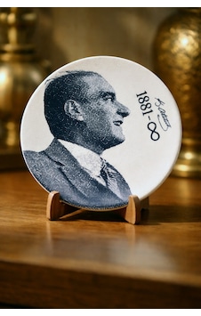 Grandora 10 Kasım Özel Atatürk Portreli Dekoratif Servis Tabağı 27 Cm Beyaz Grandora 10 Kasım Özel Atatürk Portreli Dekoratif Servis Tabağı 27 Cm Beyaz