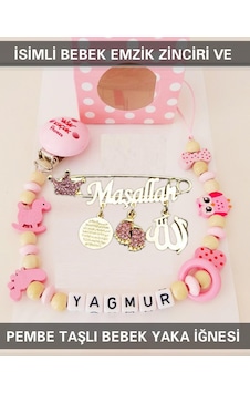Sahi Aksesuar İsimli Bebek Emzik Zinciri ve Pembe Taşlı Bebek Yaka İğnesi Pembe Sahi Aksesuar İsimli Bebek Emzik Zinciri ve Pembe Taşlı Bebek Yaka İğnesi Pembe