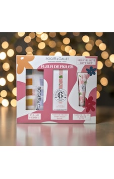Roger&gallet Fleur De Figuer Parfume Edt 100 Ml. + Doğal İçerikli Yoğun Bakım El Kremi 30 Ml. - Fular Hediye Meyve - Misk Roger&gallet Fleur De Figuer Parfume Edt 100 Ml. + Doğal İçerikli Yoğun Bakım El Kremi 30 Ml. - Fular Hediye Meyve - Misk