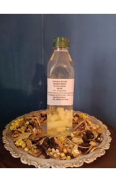 El Yapımı Doğal Fermente Filtre Edilmemiş Ananas Sirkesi 500 Ml El Yapımı Doğal Fermente Filtre Edilmemiş Ananas Sirkesi 500 Ml