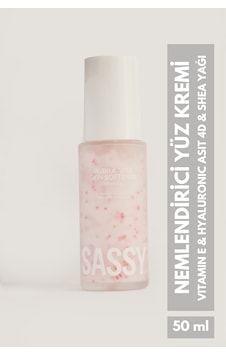 Sassy Go Yoğun Nemlendirici Ve Besleyici Yüz Kremi 50 ML Sassy Go Yoğun Nemlendirici Ve Besleyici Yüz Kremi 50 ML