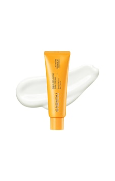 Yoğun Nemlendirici Ve Ferahlatıcı Güneş Kremi Spf50+ Pa++++