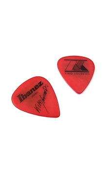 Ibanez Kiko Loureiro Signature Pena Kırmızı 1adet Ibanez Kiko Loureiro Signature Pena Kırmızı 1adet
