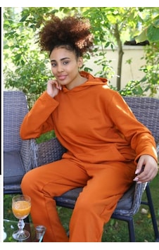 İbrahim Burak Etiler Collectıon Moda Çizgi Kadın Pamuk Kapşonlu Cepli 3 İplik Kiremit Eşofman Takım 9037 İbrahim Burak Etiler Collectıon Moda Çizgi Kadın Pamuk Kapşonlu Cepli 3 İplik Kiremit Eşofman Takım 9037