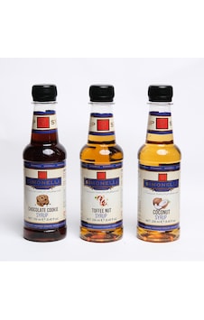 Aromalı Şurup Seti 3x250 Ml Kahve Ve Kokteyl Şurubu Karamel, Beyaz Çikolata Ve Vanilya Aromalı Diğer Aromalı Şurup Seti 3x250 Ml Kahve Ve Kokteyl Şurubu Karamel, Beyaz Çikolata Ve Vanilya Aromalı Diğer