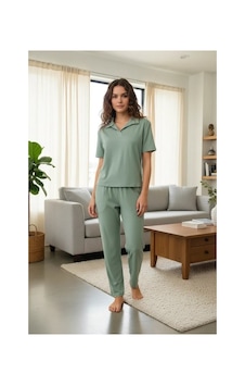 İkikareshop Özel Tasarım Kadın Yeşil Polo Yaka Pijama Takımı %100 Pamuk Çok Renkli İkikareshop Özel Tasarım Kadın Yeşil Polo Yaka Pijama Takımı %100 Pamuk Çok Renkli