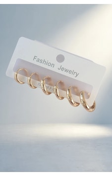 Gold Renk Oval Küpe Seti Şık Tasarım Ve Zarif Detaylar 11024558 Gold Renk Oval Küpe Seti Şık Tasarım Ve Zarif Detaylar 11024558