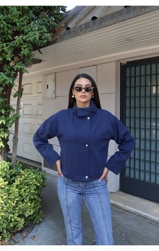 Kechi Woman Gabardin Kumaş Dik Yaka Çıtçıtlı Ceket Lacivert Kechi Woman Gabardin Kumaş Dik Yaka Çıtçıtlı Ceket Lacivert