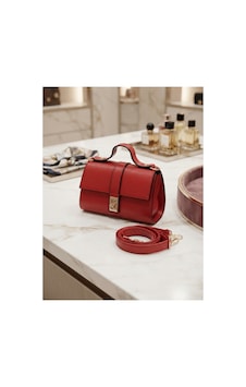 Names Bag Trend Model Lüks El, Omuz Ve Çapraz Kadın Çantası Kırmızı Kırmızı Names Bag Trend Model Lüks El, Omuz Ve Çapraz Kadın Çantası Kırmızı Kırmızı